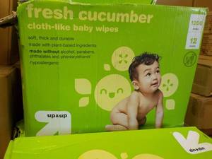 lot 284 image: Case of 1200 Up and Up Cucumber Clo...