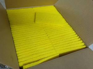 lot 298 image: Case of 60 - 3 x 5 scrubbing Pads...