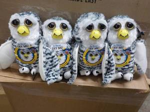 lot 314 image: 4 Fiesty Pets - squeeze their heads...