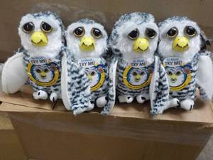 lot 317 image: 4 Fiesty Pets - squeeze their heads...