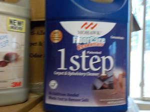 lot 342 image: 96 oz Jug Mohawk 1 Step Carpet and ...