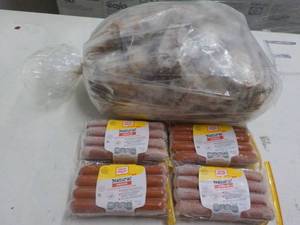 lot 418 image: Assortment of Frozen Food...