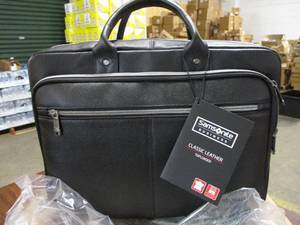 lot 26 image: Brand New Samsonite Top Loader Busi...