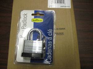 lot 50 image: 12 Keypad Locks...