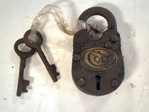 Colt Padlock with Working Keys