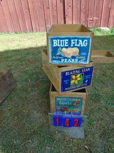 lot 142 image: Qty of 3 wood crates. As shown.