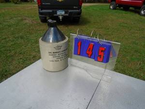 lot 145 image: Dr lambert laboratory stoneware shoulder jug. Very nice condition. As shown.