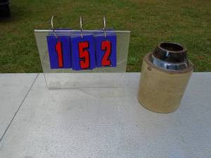 lot 152 image: Stoneware paste jar No markings. As shown.