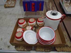 lot 161 image: Flat of holiday coffee cups & coffee pot. Marked 1967 japan. As shown.