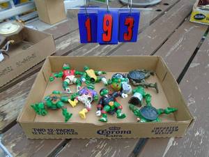 lot 193 image: Flat of teenage mutant ninja turtles. As shown.