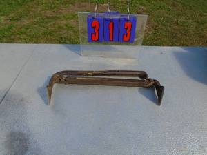lot 313 image: Brick carrier vulcan mfg with repaired handle. As shown.