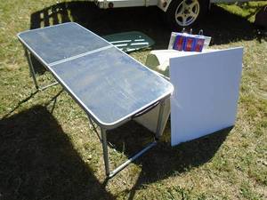 lot 462 image: Folding table & approx 24 x 24 access panel. As shown.