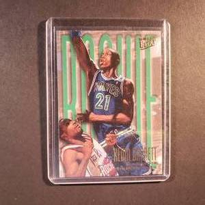 lot 37 image: Kevin Garnett Fleer Ultra #274