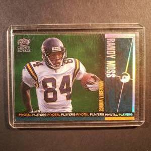 lot 90 image: Randy Moss Rookie Pacific Crown Royale #16