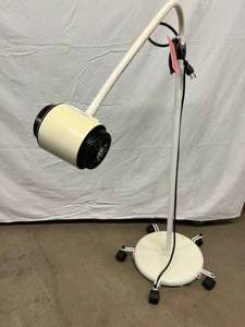 Healthcare Lighting 15100 Exam Light with Wheel Attachment - Great Working Condition
