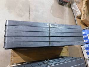lot 13 image: 5 tier plastic shelf