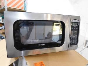 lot 101 image: Sharp Microwave