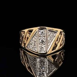 Retro Modern 0.25ctw Diamond Zig-Zag Cut-Out Ring in 14k Yellow Gold