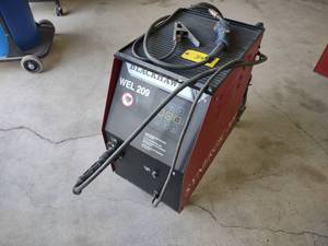 lot 34 image: Blackhawk WEL 209 Wire Welder, 200...