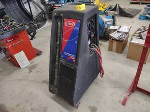 lot 57 image: T-Tech TT500 Transmission Fluid Exc...