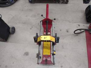 lot 61 image: Branick MST-580A Strut Compressor...