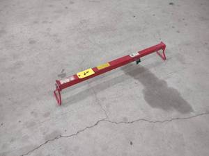 lot 64 image: Matco ESB700 Engine Support Bar...