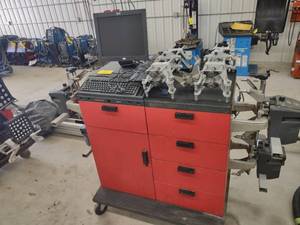 lot 66 image: Hunter Model WA140 Aligner...