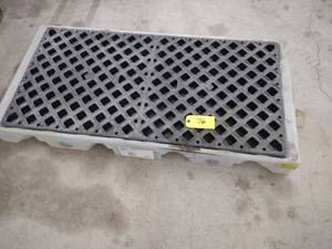 lot 76 image: Pig Spill Deck, 48x24...