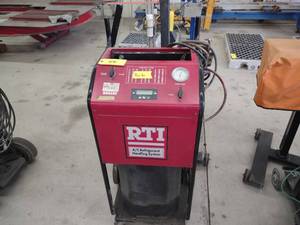 lot 86 image: RTI AC Refrigerant Handling System...
