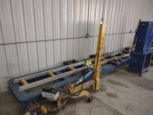 lot 6 image: Car-O-Liner Portable Frame Rack wit...