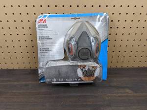 3M OV P95 Paint Project Reusable Respirator Mask, Size Medium