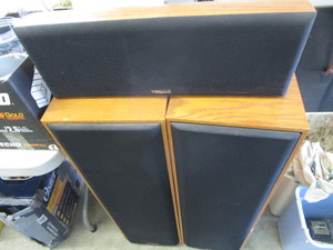 Klipsch speakers, Med Oak #12869758...