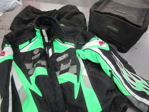 Snowmobile jacket Mens M, two Arct...