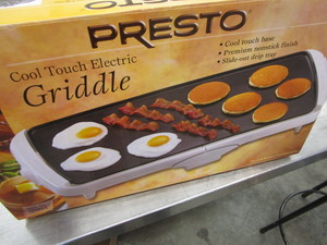 Presto griddle # 7035, 10.5x20.5 ...