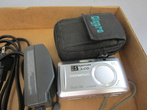 Olympus Stylus 500 digital camera w...