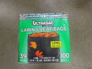 lot 341 image: ULTRASAC LAWN AND LEAF BAGS - 100 COUNT (OPEN BOX, MAY NOT BE COMPLETE)