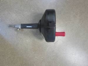 lot 390 image: HUSKY 14 in. x 15 ft. Drum Auger