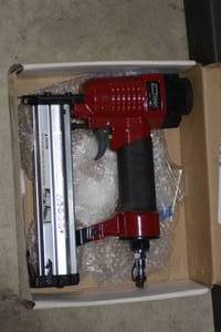 Tool Shop 2 in 1 combi nailer