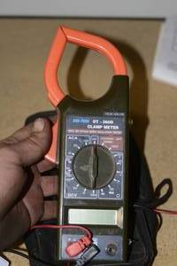 Cen-Tech DT-260D Clamp Meter