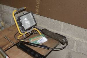 Grease guns and halogen work light
