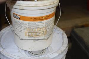 Fast tack insulation adhesive