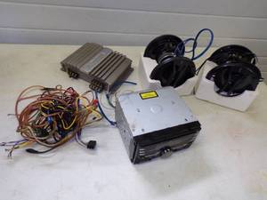 Car Radio with Speakers and Amp
