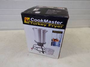 Turkey Fryer still in Box