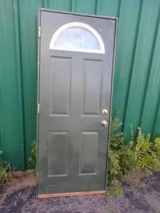 32 Exterior Door