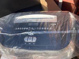 ShredMaster 12 Sheet Paper Shredder