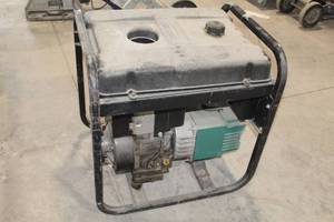 lot 337 image: Coleman Powermate Powerbase 5000 10-hp Gas Generator