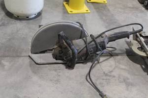 lot 343 image: Bosch 1365 Concrete Saw