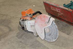 lot 349 image: Stihl Gas Concrete Water Saw