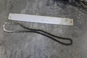lot 479 image: 25 40-segment Concrete Bar Chain (New)