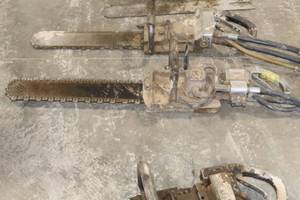 lot 481 image: ICS 16 Hydraulic Chain Saw